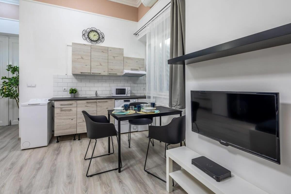 Appartement New And Convenient Boedapest
